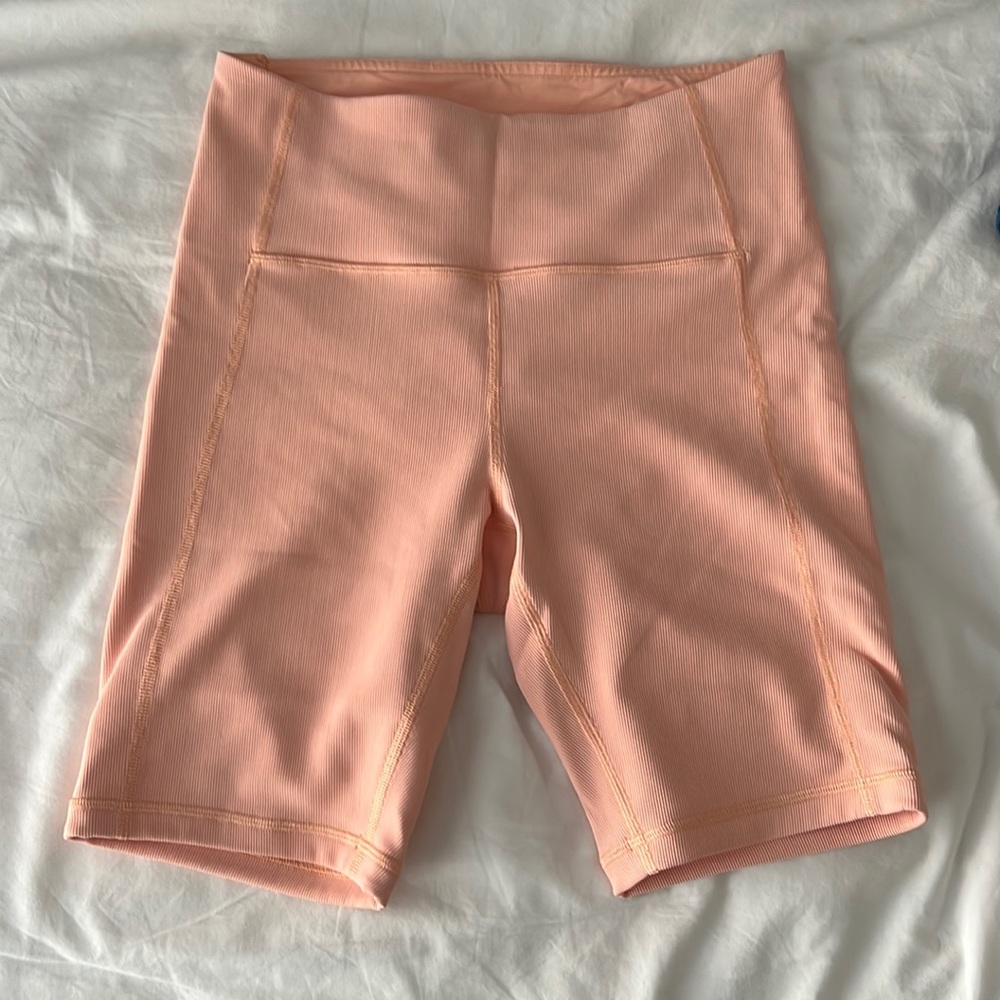 Ribbed contoured high rise 8” biker shorts
